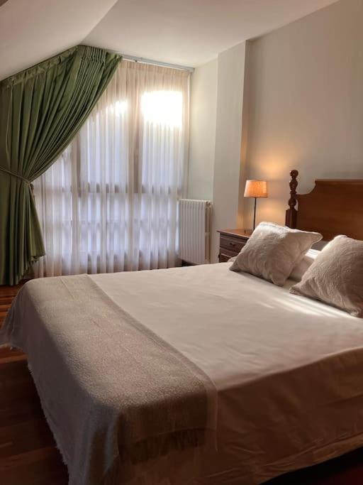 Duplex 122M2, 4 Dormitorios, 2 Banos Completos, Wifi 1Gb Мундака Экстерьер фото