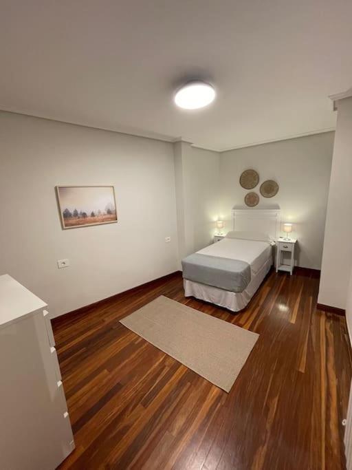 Duplex 122M2, 4 Dormitorios, 2 Banos Completos, Wifi 1Gb Мундака Экстерьер фото