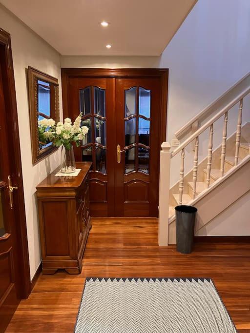 Duplex 122M2, 4 Dormitorios, 2 Banos Completos, Wifi 1Gb Мундака Экстерьер фото