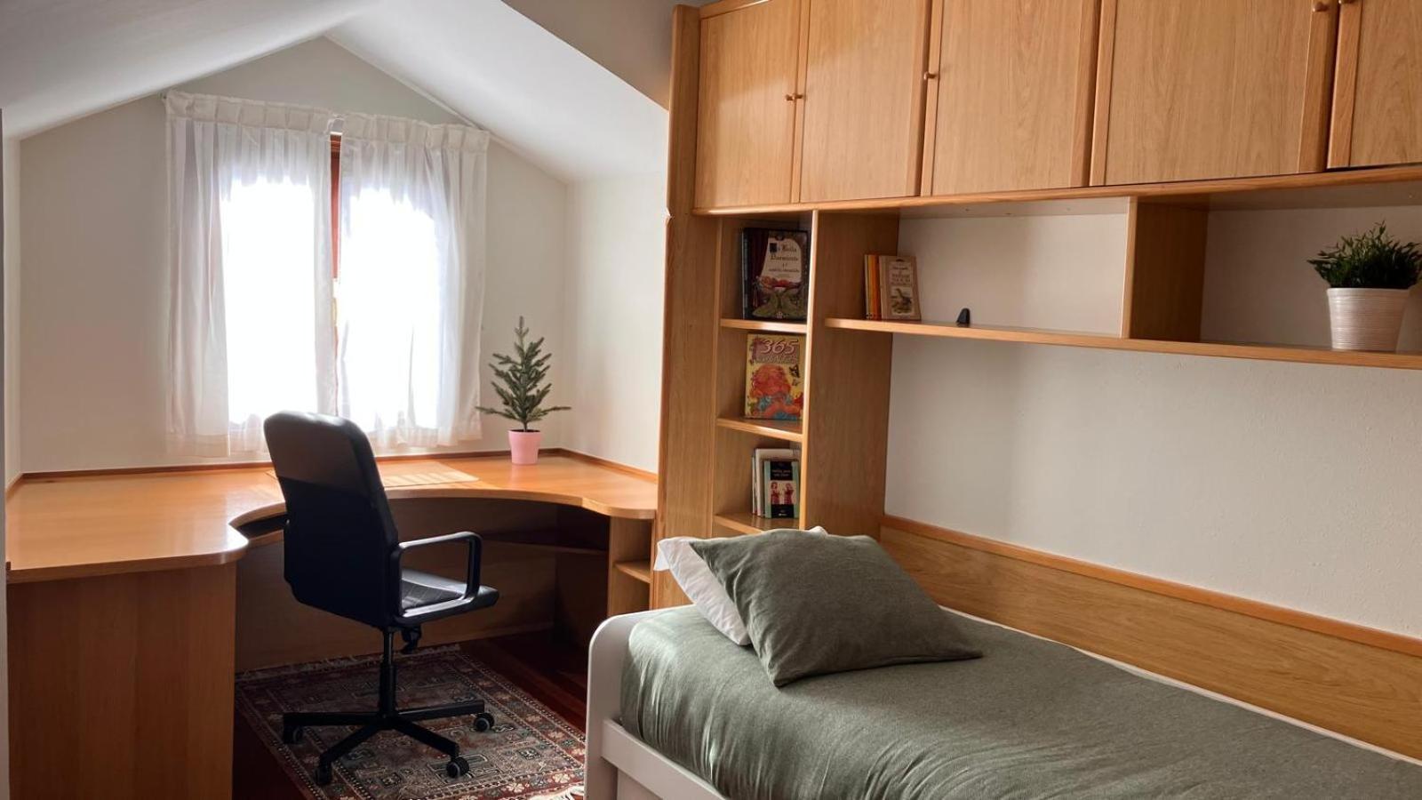 Duplex 122M2, 4 Dormitorios, 2 Banos Completos, Wifi 1Gb Мундака Экстерьер фото